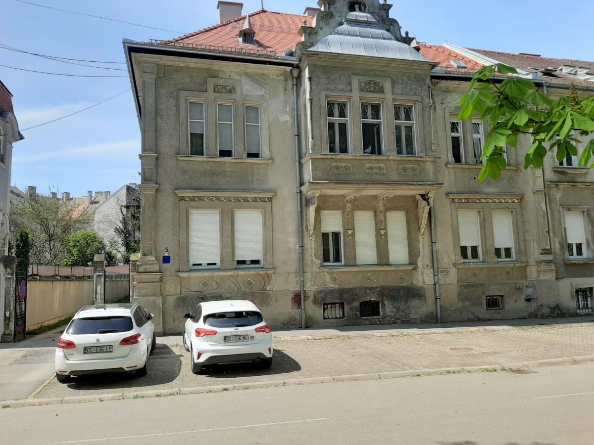 Apartman Kod Kestena أوسييك المظهر الخارجي الصورة